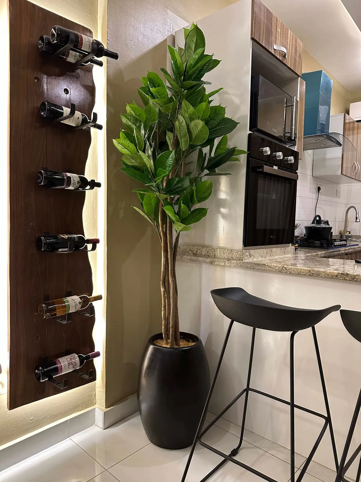 Minimalist concrete planter design