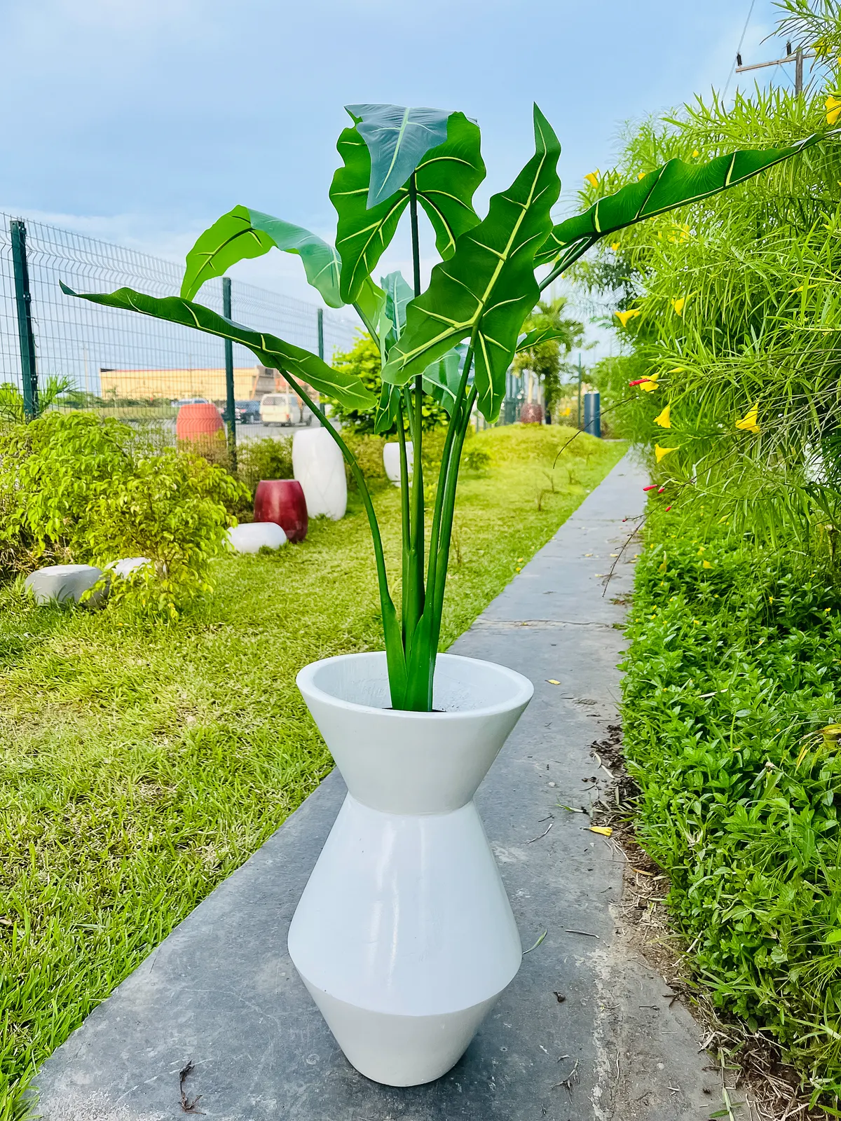 Diamond Waist Vase